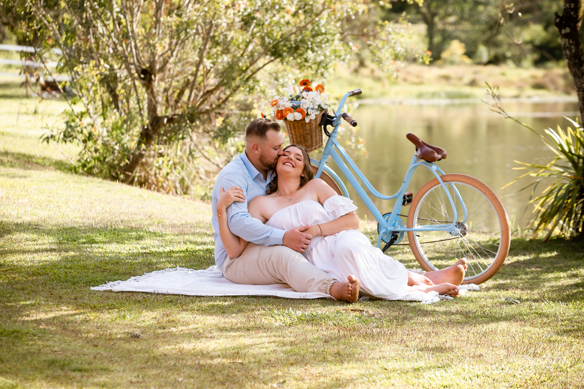 Chácara Sentinela; pre wedding Curitiba; ensaio de casal curitiba; casamentos curitiba; ensaio chácara; inspiração ensaio de casal; piraquara; pinhais; colombo; ensaio de família; ensaio com cachorros; barquinho; cavalo; debutantes; 15 anos curitiba;