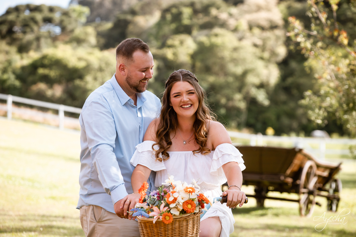 Chácara Sentinela; pre wedding Curitiba; ensaio de casal curitiba; casamentos curitiba; ensaio chácara; inspiração ensaio de casal; piraquara; pinhais; colombo; ensaio de família; ensaio com cachorros; barquinho; cavalo; debutantes; 15 anos curitiba;