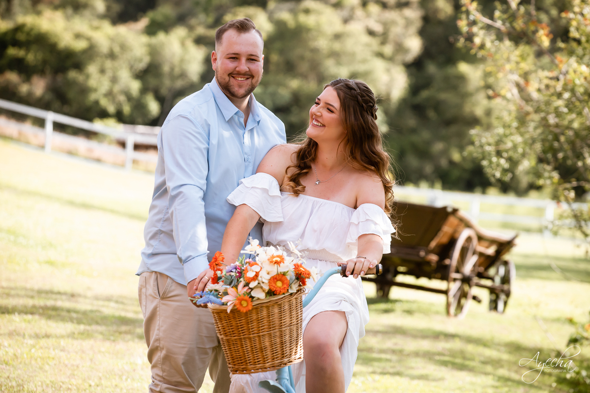 Chácara Sentinela; pre wedding Curitiba; ensaio de casal curitiba; casamentos curitiba; ensaio chácara; inspiração ensaio de casal; piraquara; pinhais; colombo; ensaio de família; ensaio com cachorros; barquinho; cavalo; debutantes; 15 anos curitiba;