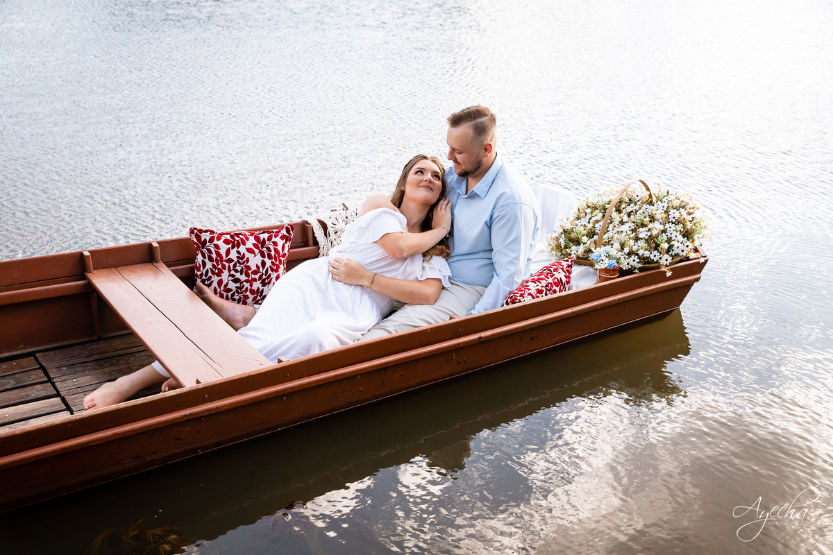 Chácara Sentinela; pre wedding Curitiba; ensaio de casal curitiba; casamentos curitiba; ensaio chácara; inspiração ensaio de casal; piraquara; pinhais; colombo; ensaio de família; ensaio com cachorros; barquinho; cavalo; debutantes; 15 anos curitiba;