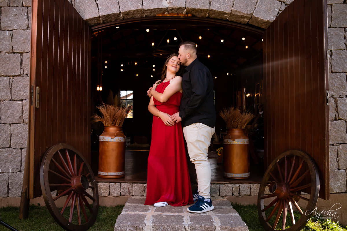 Chácara Sentinela; pre wedding Curitiba; ensaio de casal curitiba; casamentos curitiba; ensaio chácara; inspiração ensaio de casal; piraquara; pinhais; colombo; ensaio de família; ensaio com cachorros; barquinho; cavalo; debutantes; 15 anos curitiba;