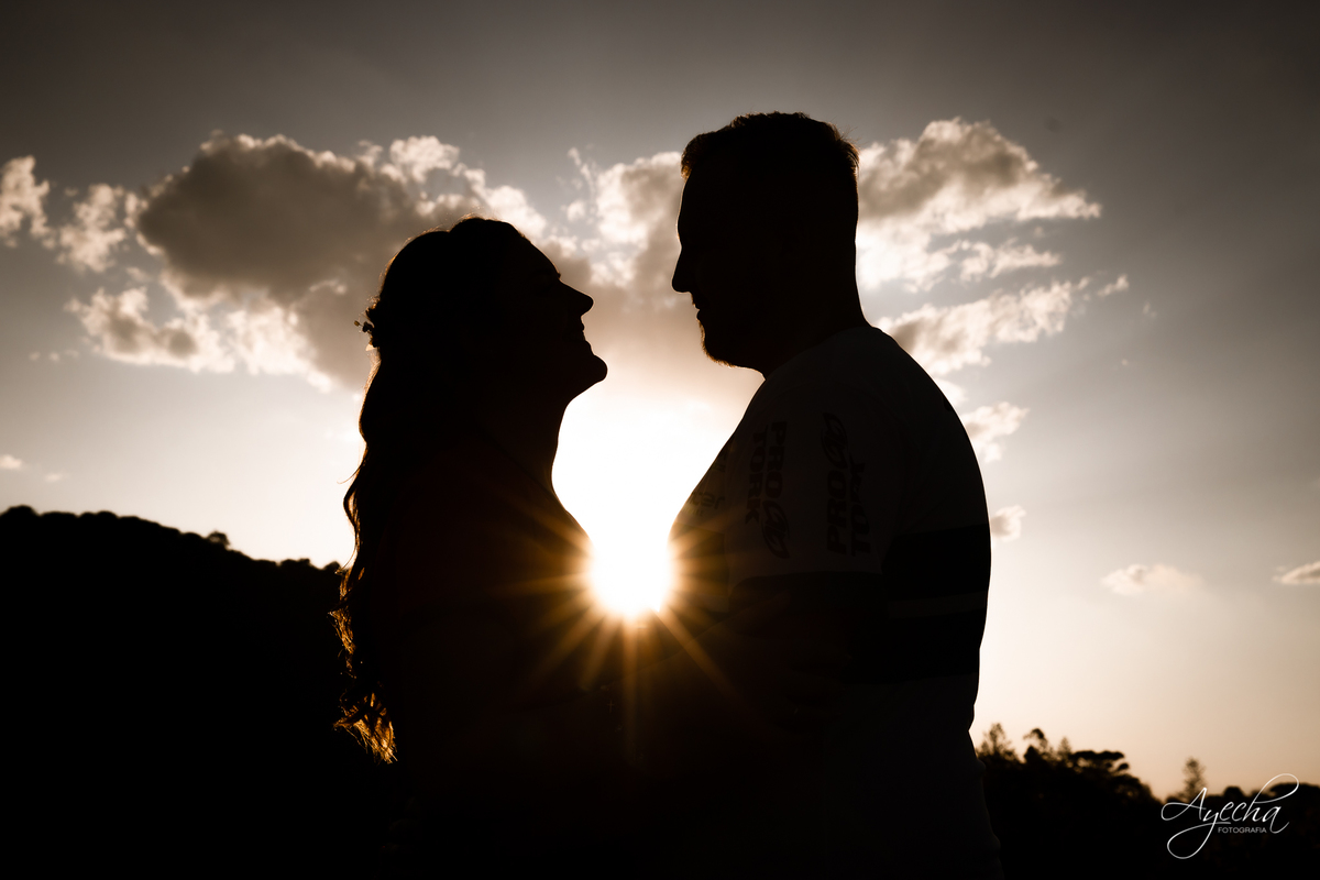 Chácara Sentinela; pre wedding Curitiba; ensaio de casal curitiba; casamentos curitiba; ensaio chácara; inspiração ensaio de casal; piraquara; pinhais; colombo; ensaio de família; ensaio com cachorros; barquinho; cavalo; debutantes; 15 anos curitiba;