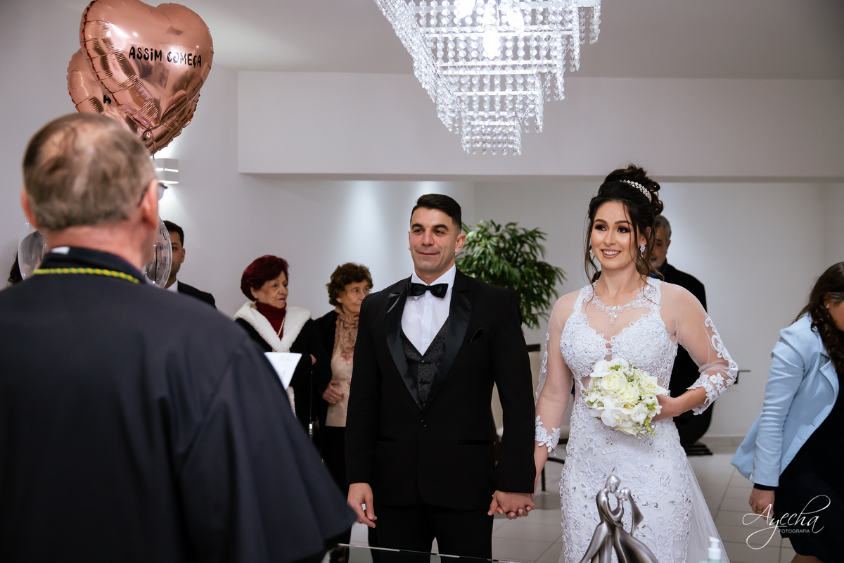 Casamento Civil Curitiba; Cartório do Portão; Mini recepção de casamento; Casamento intimista Curitiba; Fotografos de Casamento Curitiba Piraquara Pinhais São Jo´se dos Pinhais; Onde fazer meu casamento civil; vestido de noiva curitiba; ensaio de noivos; 