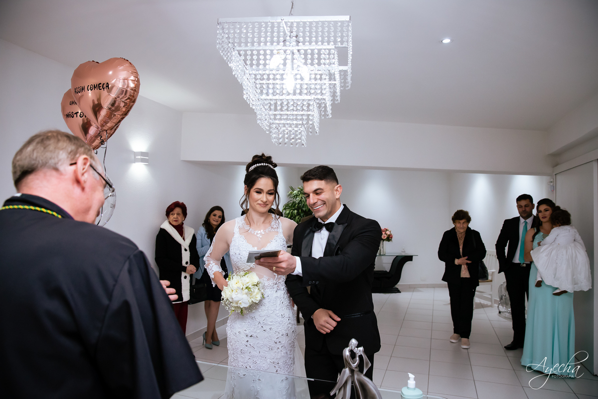 Casamento Civil Curitiba; Cartório do Portão; Mini recepção de casamento; Casamento intimista Curitiba; Fotografos de Casamento Curitiba Piraquara Pinhais São Jo´se dos Pinhais; Onde fazer meu casamento civil; vestido de noiva curitiba; ensaio de noivos; 