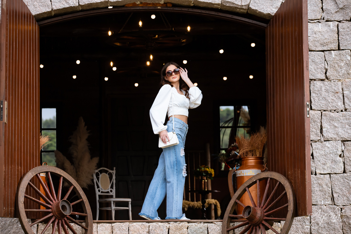 Chácara Sentinela; Ensaios em Curitiba, Ensaio com cavalo curitiba; lugar para fazer ensaio curitiba; fotografos curitiba; fotos celeiro; fotografos colombo; ensaio de debutante curitiba; 15 anos curitiba; book 15 anos curitiba; 