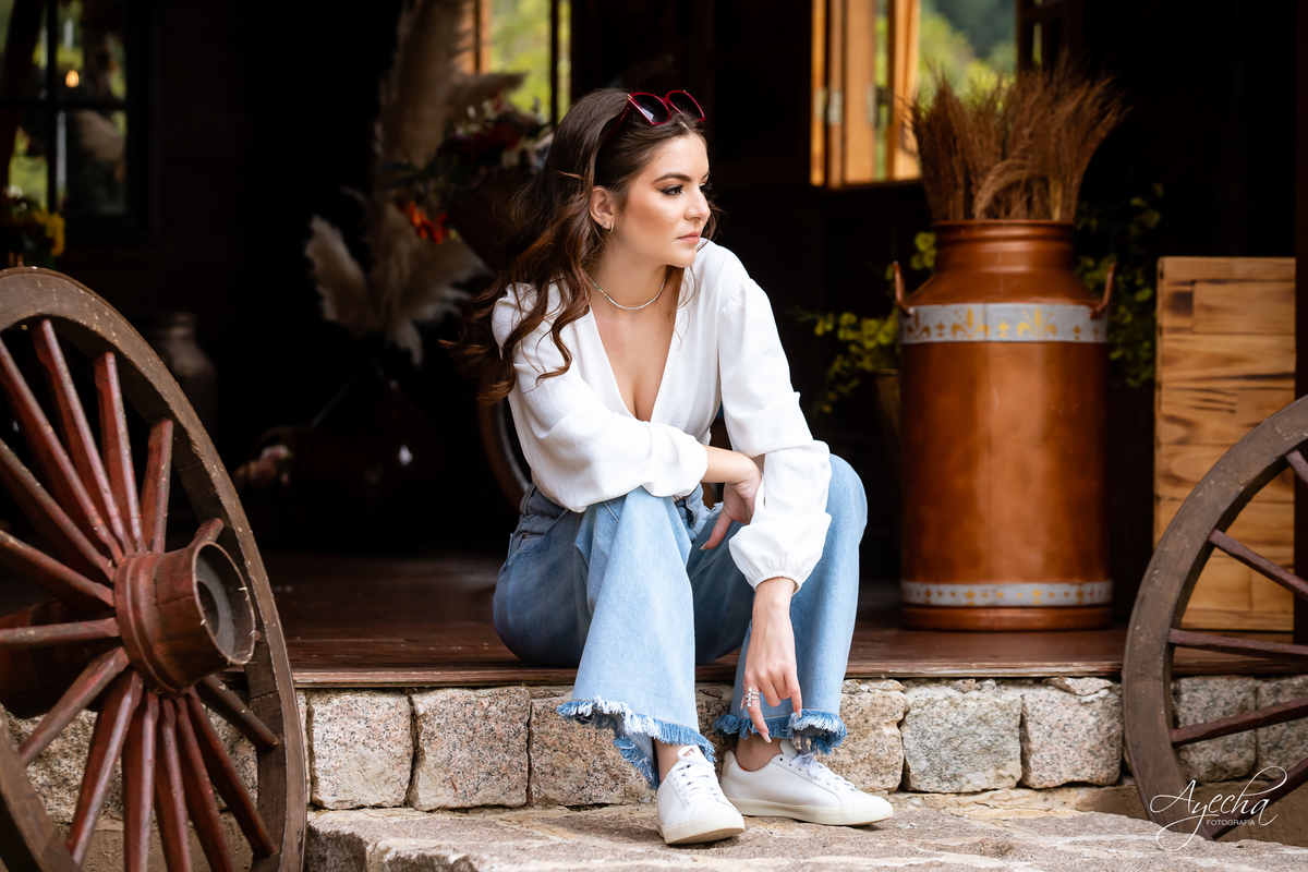 Chácara Sentinela; Ensaios em Curitiba, Ensaio com cavalo curitiba; lugar para fazer ensaio curitiba; fotografos curitiba; fotos celeiro; fotografos colombo; ensaio de debutante curitiba; 15 anos curitiba; book 15 anos curitiba; 