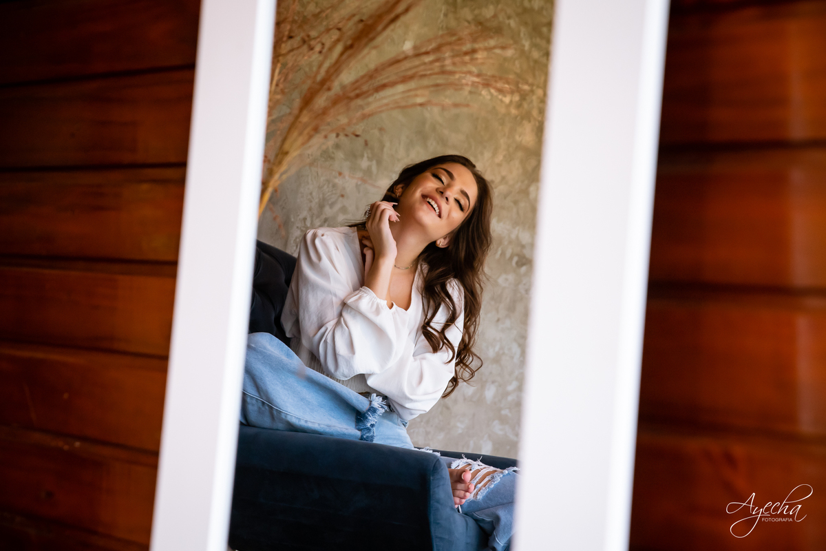 Chácara Sentinela; Ensaios em Curitiba, Ensaio com cavalo curitiba; lugar para fazer ensaio curitiba; fotografos curitiba; fotos celeiro; fotografos colombo; ensaio de debutante curitiba; 15 anos curitiba; book 15 anos curitiba; 