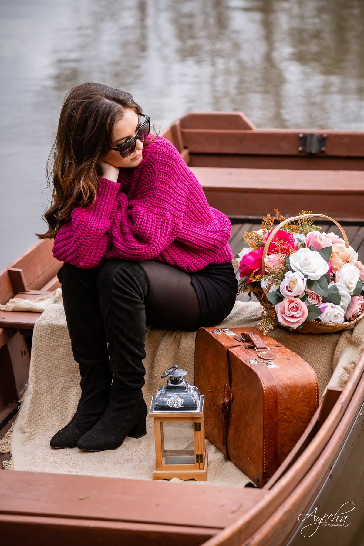 Chácara Sentinela; Ensaios em Curitiba, Ensaio com cavalo curitiba; lugar para fazer ensaio curitiba; fotos românticas; ensaio romântico; ensaio fashion; ensaio de debutante curitiba; 15 anos curitiba; book 15 anos curitiba; 