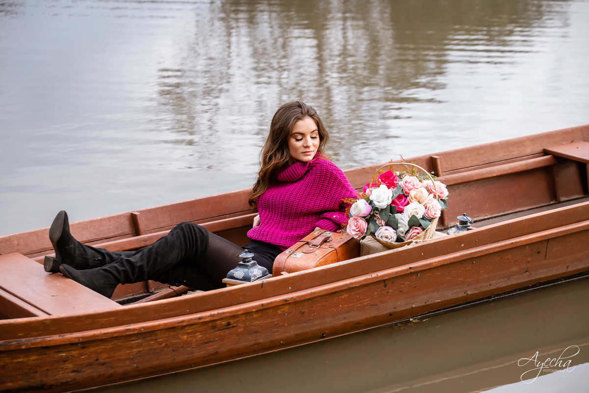 Chácara Sentinela; Ensaios em Curitiba, Ensaio com cavalo curitiba; lugar para fazer ensaio curitiba; fotos românticas; ensaio romântico; ensaio fashion; ensaio de debutante curitiba; 15 anos curitiba; book 15 anos curitiba; 