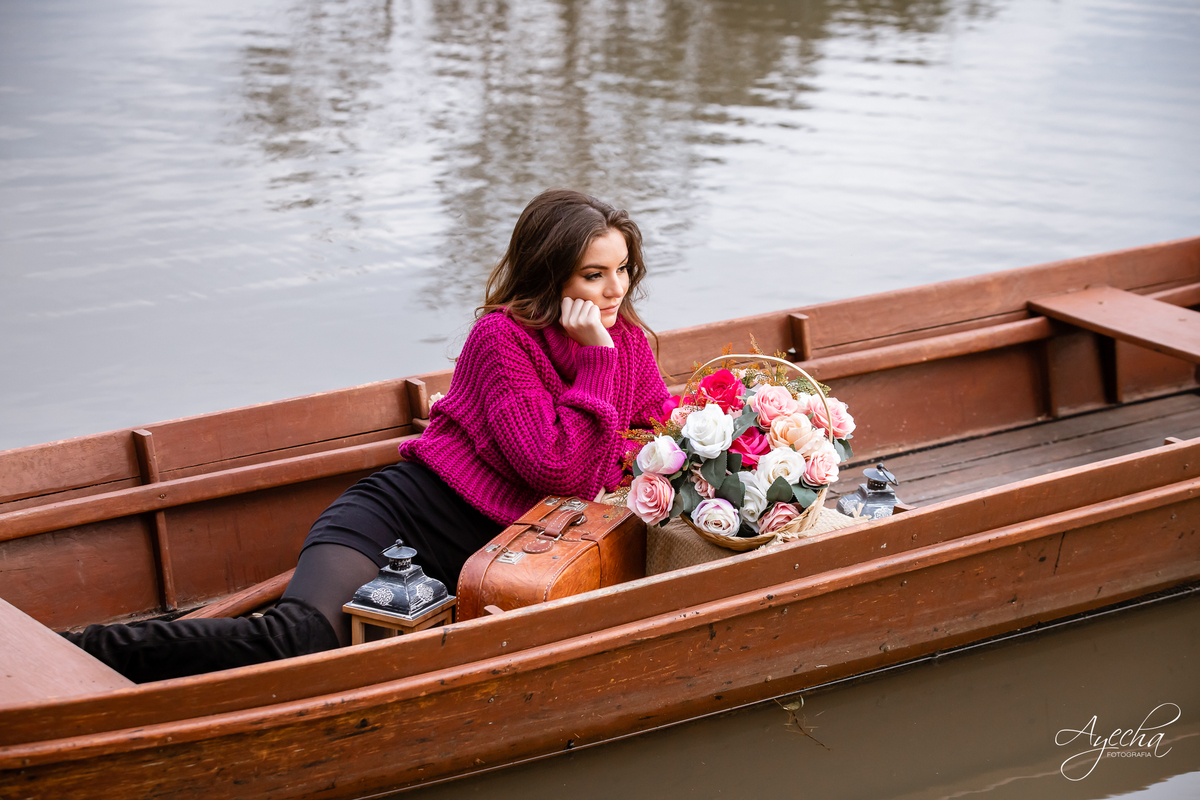Chácara Sentinela; Ensaios em Curitiba, Ensaio com cavalo curitiba; lugar para fazer ensaio curitiba; fotos românticas; ensaio romântico; ensaio fashion; ensaio de debutante curitiba; 15 anos curitiba; book 15 anos curitiba; 