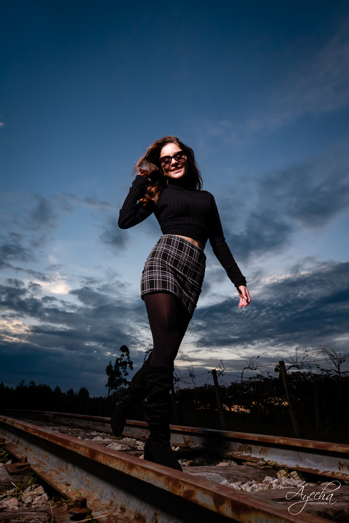 ensaios de moda; fotografos de moda;  lugar para fazer ensaio curitiba; fotos românticas; ensaio romântico; ensaio fashion; ensaio de debutante curitiba; 15 anos curitiba; book 15 anos curitiba; 