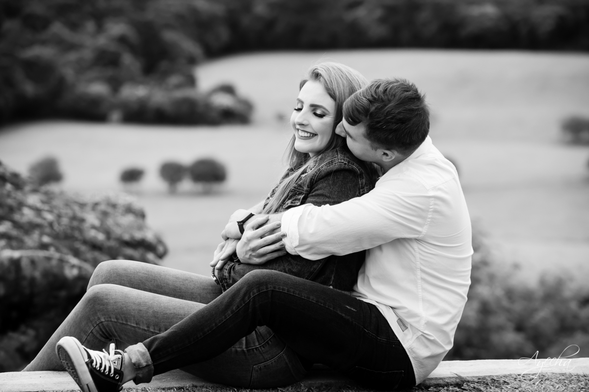 Ensaio pre wedding; ensaio de casal; ensaios curitiba; fotografos de casamento; fotografia de casamento; vestido para ensaio fotográfico; recanto das pedras fotos; fotografos curitiba; melhores fotografos de casamento curitiba; top 10 fotografos; 