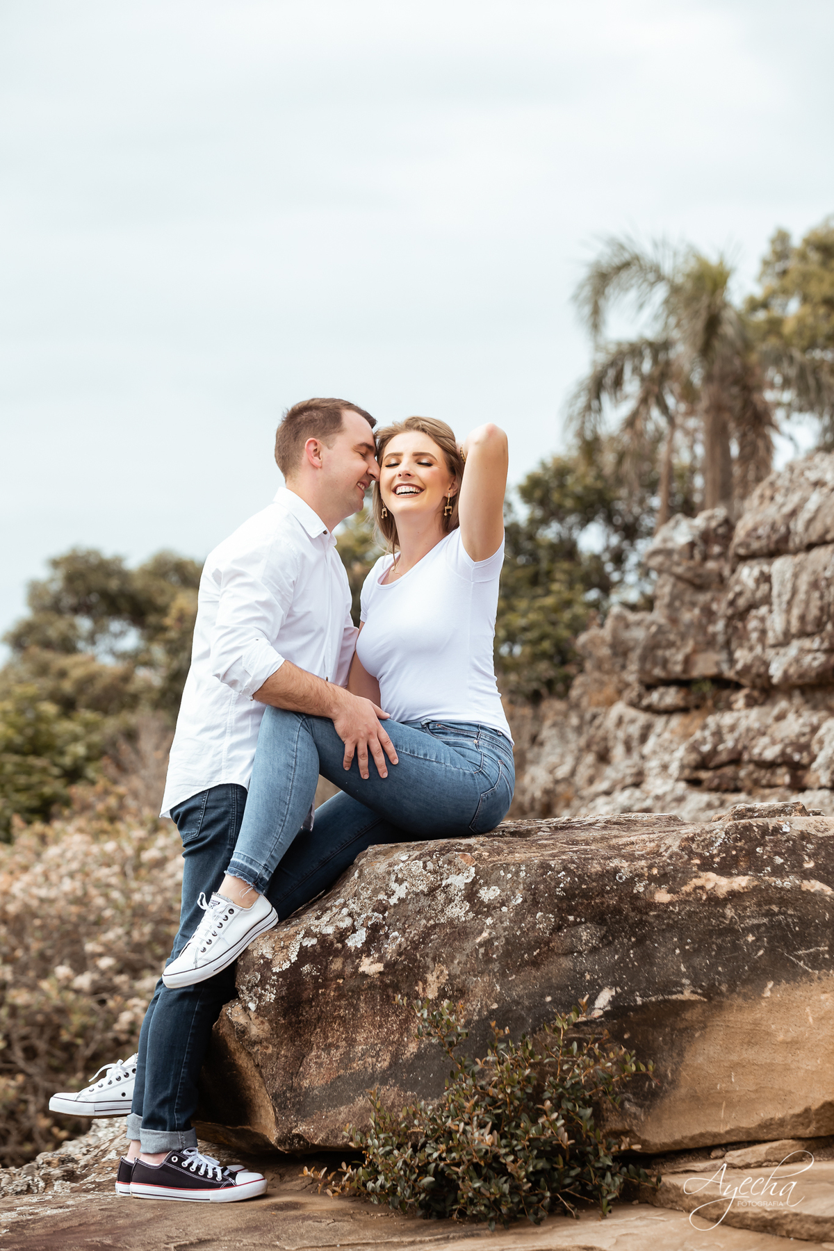 Ensaio pre wedding; ensaio de casal; ensaios curitiba; fotografos de casamento; fotografia de casamento; vestido para ensaio fotográfico; recanto das pedras fotos; fotografos curitiba; melhores fotografos de casamento curitiba; top 10 fotografos; 