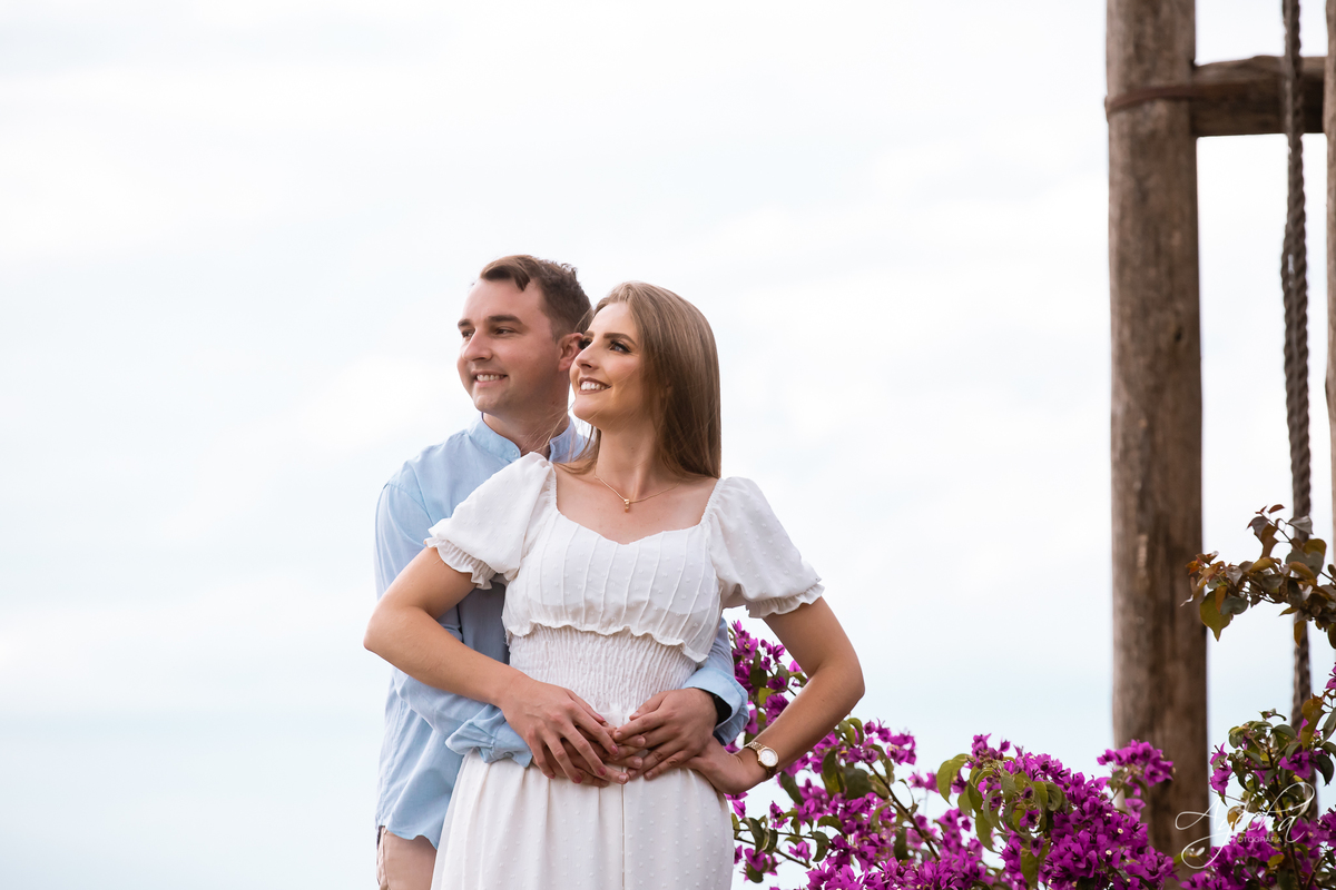 Ensaio pre wedding; ensaio de casal; ensaios curitiba; fotografos de casamento; fotografia de casamento; vestido para ensaio fotográfico; recanto das pedras fotos; fotografos curitiba; melhores fotografos de casamento curitiba; top 10 fotografos; 