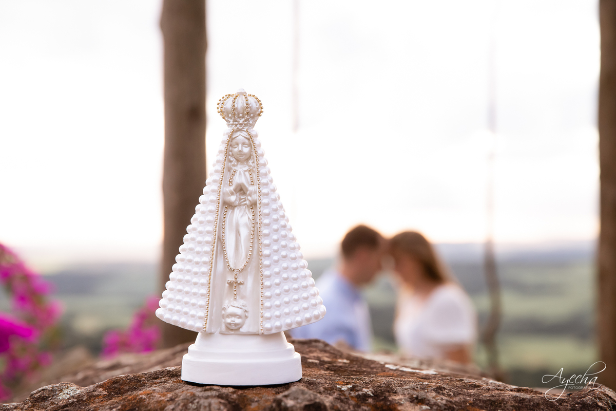 Ensaio pre wedding; ensaio de casal; ensaios curitiba; fotografos de casamento; fotografia de casamento; vestido para ensaio fotográfico; recanto das pedras fotos; fotografos curitiba; melhores fotografos de casamento curitiba; top 10 fotografos; 