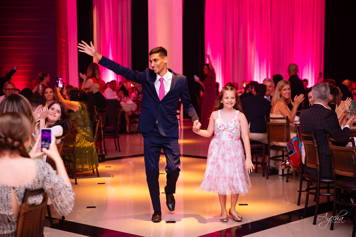 Eventos APMP; Debutante Curitiba; Festa de 15 anos Curitiba; Eventos Associação Monistério Público do Paraná; Spot 105; Fotografo de Casamento; Fotografo de 15 anos; Fotografo de Debutante;  Dreamland; Central Hall; Castelo Realle; Palácio itália