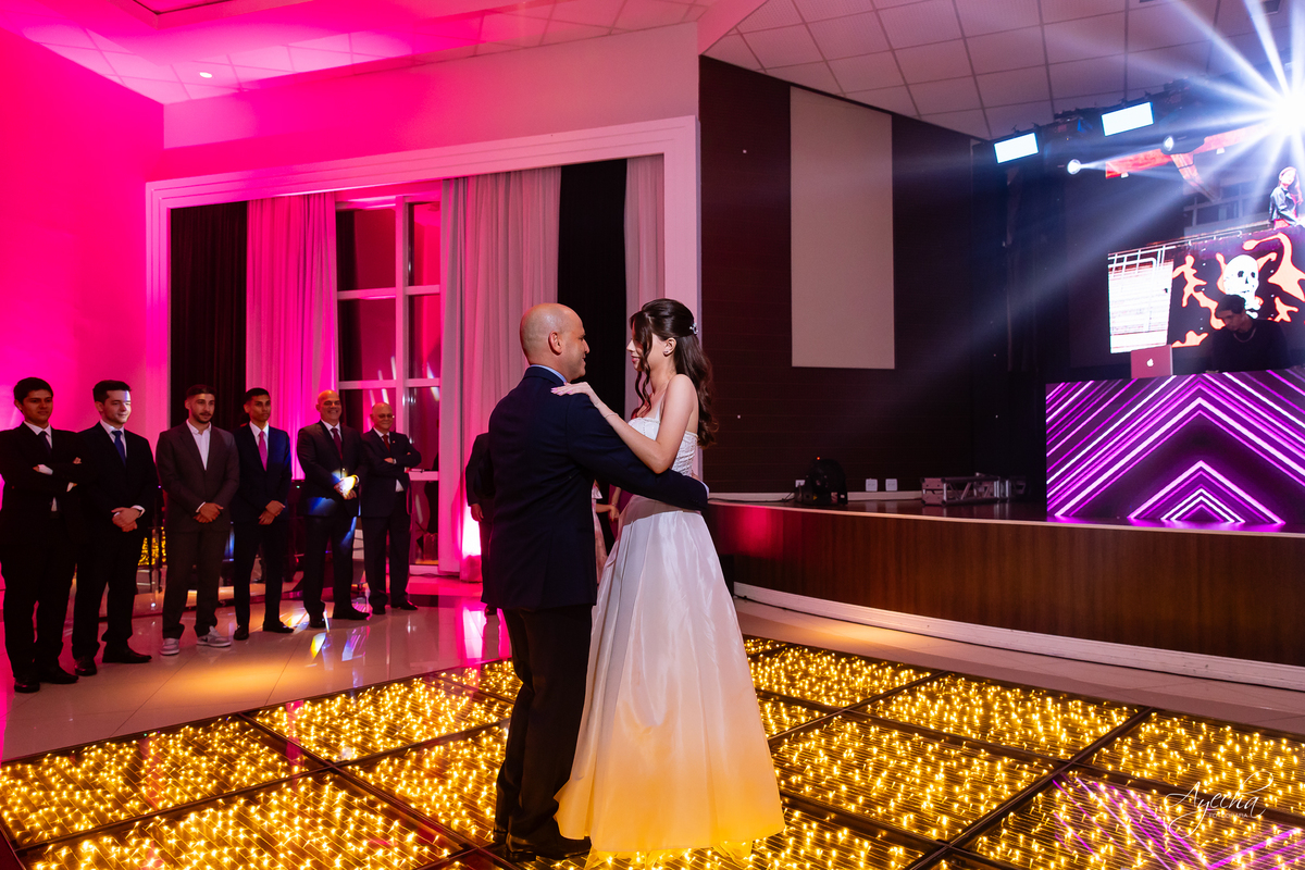 Eventos APMP; Debutante Curitiba; Festa de 15 anos Curitiba; Eventos Associação Monistério Público do Paraná; Spot 105; Fotografo de Casamento; Fotografo de 15 anos; Fotografo de Debutante;  Dreamland; Central Hall; Castelo Realle; Palácio itália