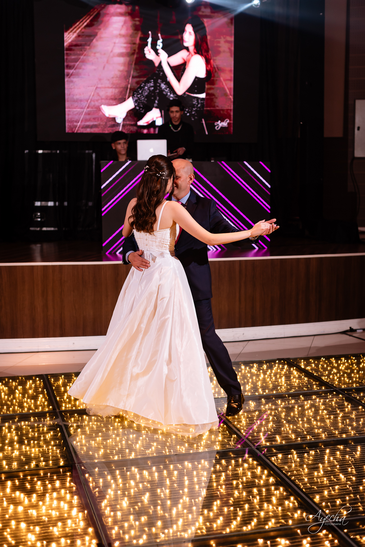 Eventos APMP; Debutante Curitiba; Festa de 15 anos Curitiba; Eventos Associação Monistério Público do Paraná; Spot 105; Fotografo de Casamento; Fotografo de 15 anos; Fotografo de Debutante;  Dreamland; Central Hall; Castelo Realle; Palácio itália