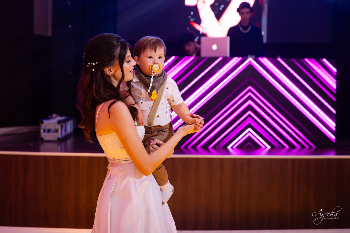 Eventos APMP; Debutante Curitiba; Festa de 15 anos Curitiba; Eventos Associação Monistério Público do Paraná; Spot 105; Fotografo de Casamento; Fotografo de 15 anos; Fotografo de Debutante;  Dreamland; Central Hall; Castelo Realle; Palácio itália