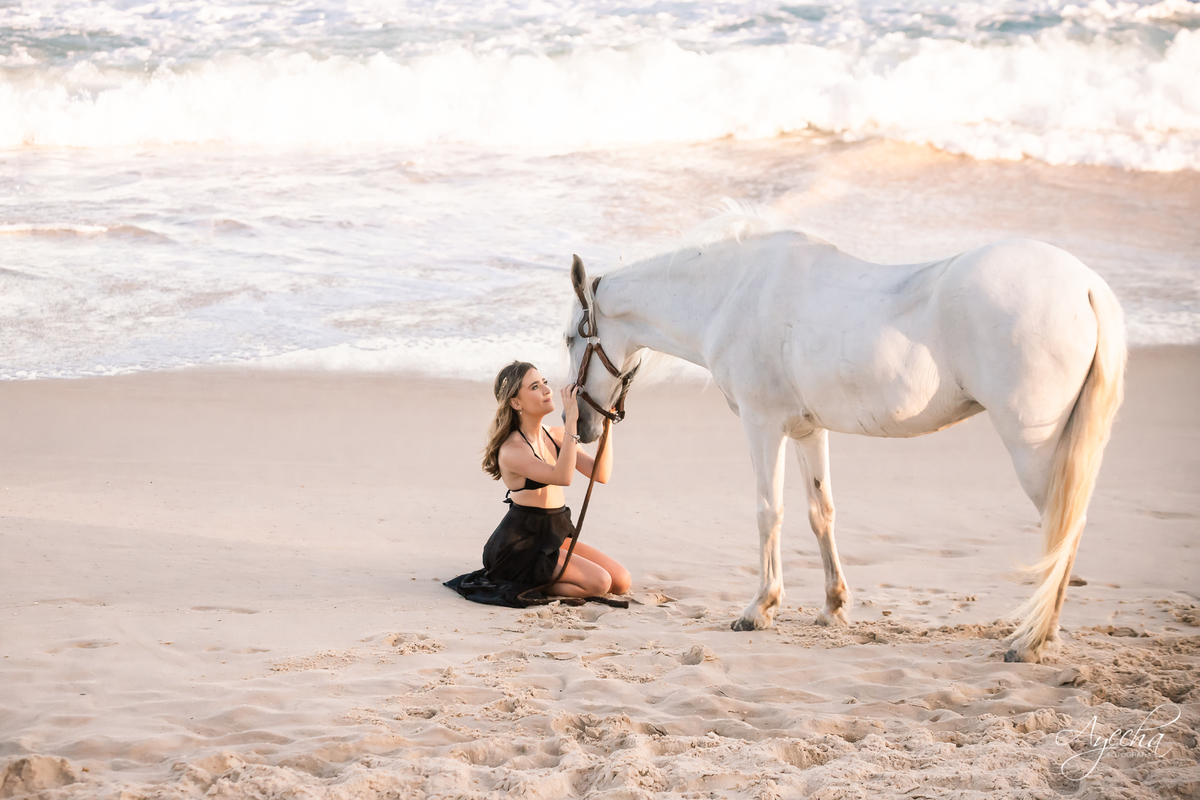 Ensaio de debutante; ensaio com cavalos; debutantes; 15 anos; cavalo; castelo do batel, dreamland; cerezzo eventos; central hall; florianópolis; haras ype; 15 anos curitiba; festa de 15 anos; vestido de debutante; castello reale; Palacio Italia;
