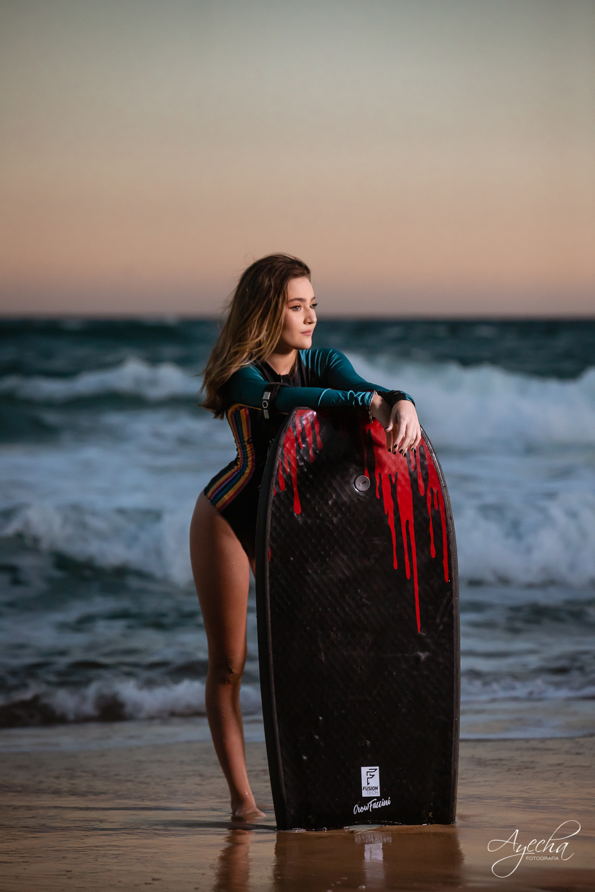 Ensaio de debutante; ensaio com cavalos; debutantes; 15 anos; cavalo; castelo do batel, dreamland; cerezzo eventos; central hall; florianópolis; haras ype; 15 anos curitiba; festa de 15 anos; vestido de debutante; Ensaio praia; surf girl