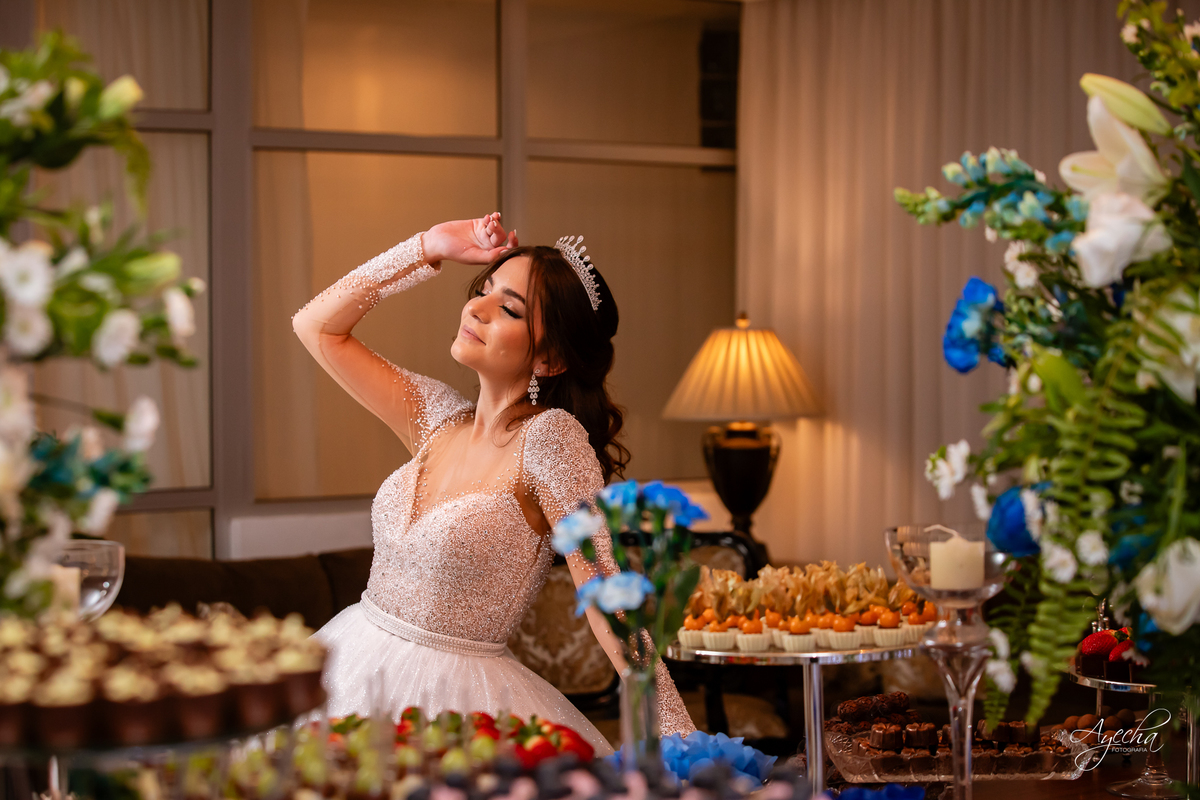 Ateliê Priscila Bonatto; Debutantes Curitiba; Vestido de Debutante Curitiba; 15 anos Curitiba; Castelo do Batel; Spot 105 Eventos; Espaço Dreamland; Buffet Original - Espaço Rotary Club; Ensaio debutante Curitiba; Angela Gramazzio; Studio One; Teens