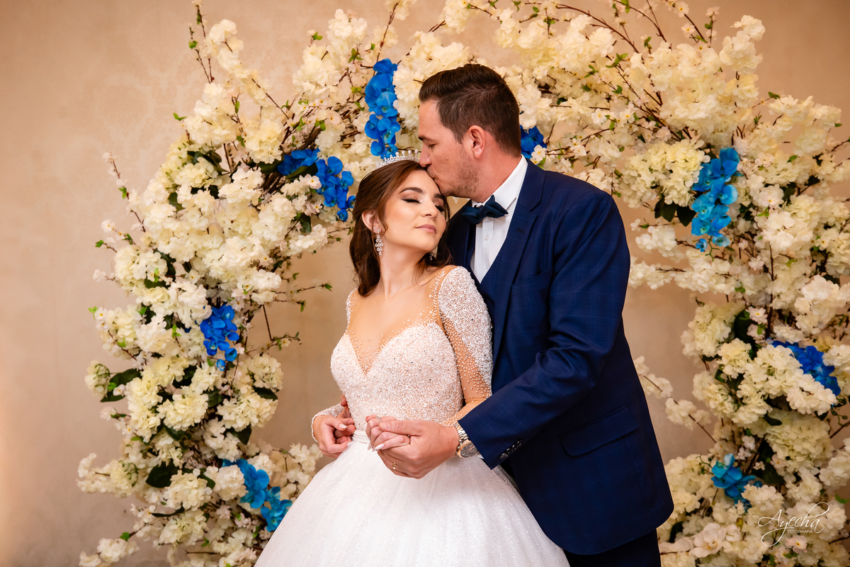 Ateliê Priscila Bonatto; Debutantes Curitiba; Vestido de Debutante Curitiba; 15 anos Curitiba; Castelo do Batel; Spot 105 Eventos; Espaço Dreamland; Buffet Original - Espaço Rotary Club; Ensaio debutante Curitiba; Angela Gramazzio; Studio One; Teens