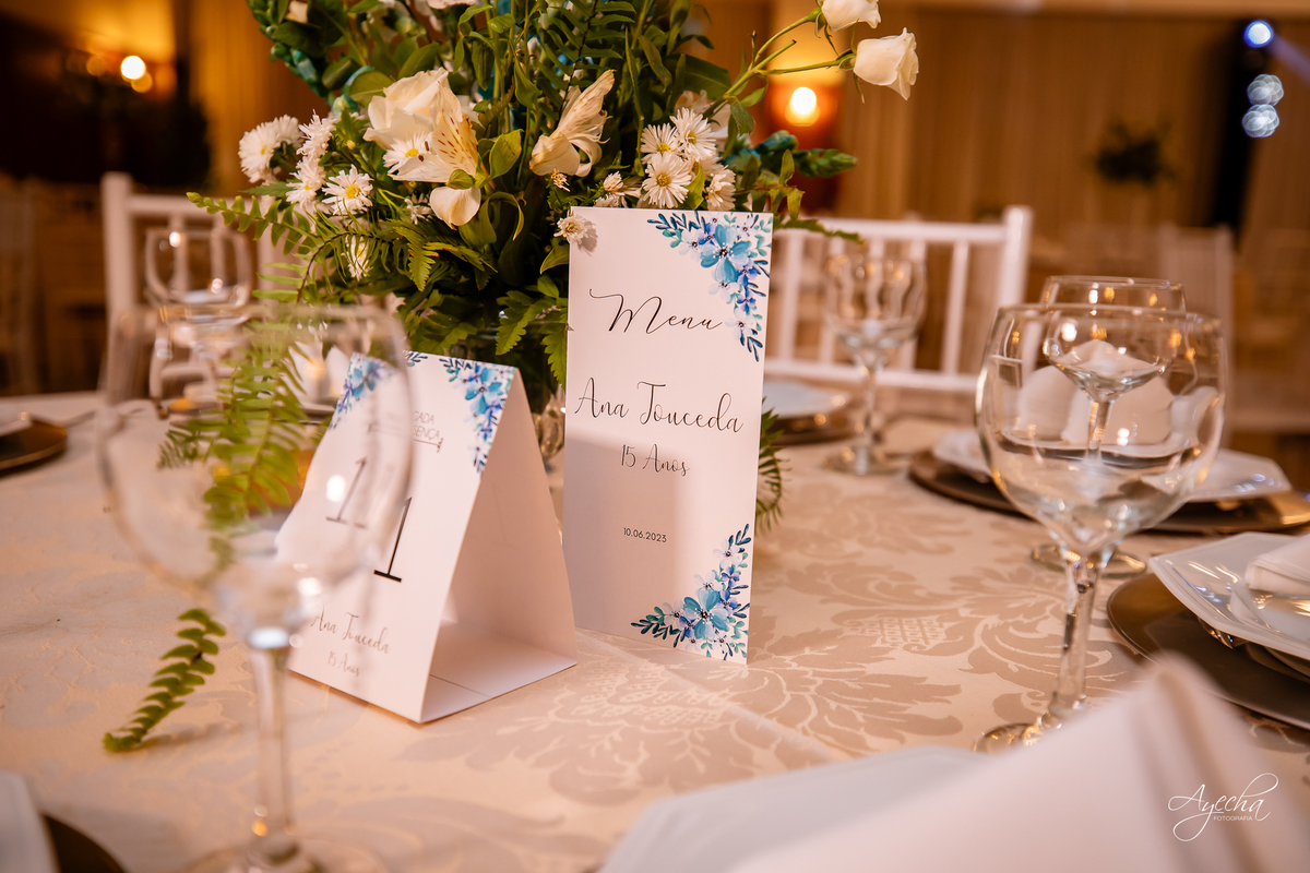 Ateliê Priscila Bonatto; Debutantes Curitiba; Vestido de Debutante Curitiba; 15 anos Curitiba; Castelo do Batel; Spot 105 Eventos; Espaço Dreamland; Buffet Original - Espaço Rotary Club; Ensaio debutante Curitiba; Angela Gramazzio; Studio One; Teens