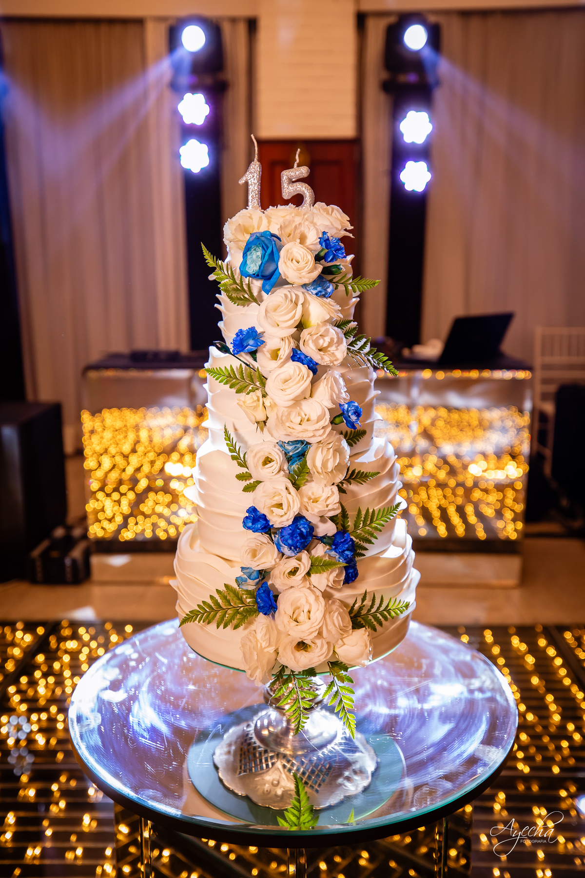 Ateliê Priscila Bonatto; Debutantes Curitiba; Vestido de Debutante Curitiba; 15 anos Curitiba; Castelo do Batel; Spot 105 Eventos; Espaço Dreamland; Buffet Original - Espaço Rotary Club; Ensaio debutante Curitiba; Angela Gramazzio; Studio One; Teens