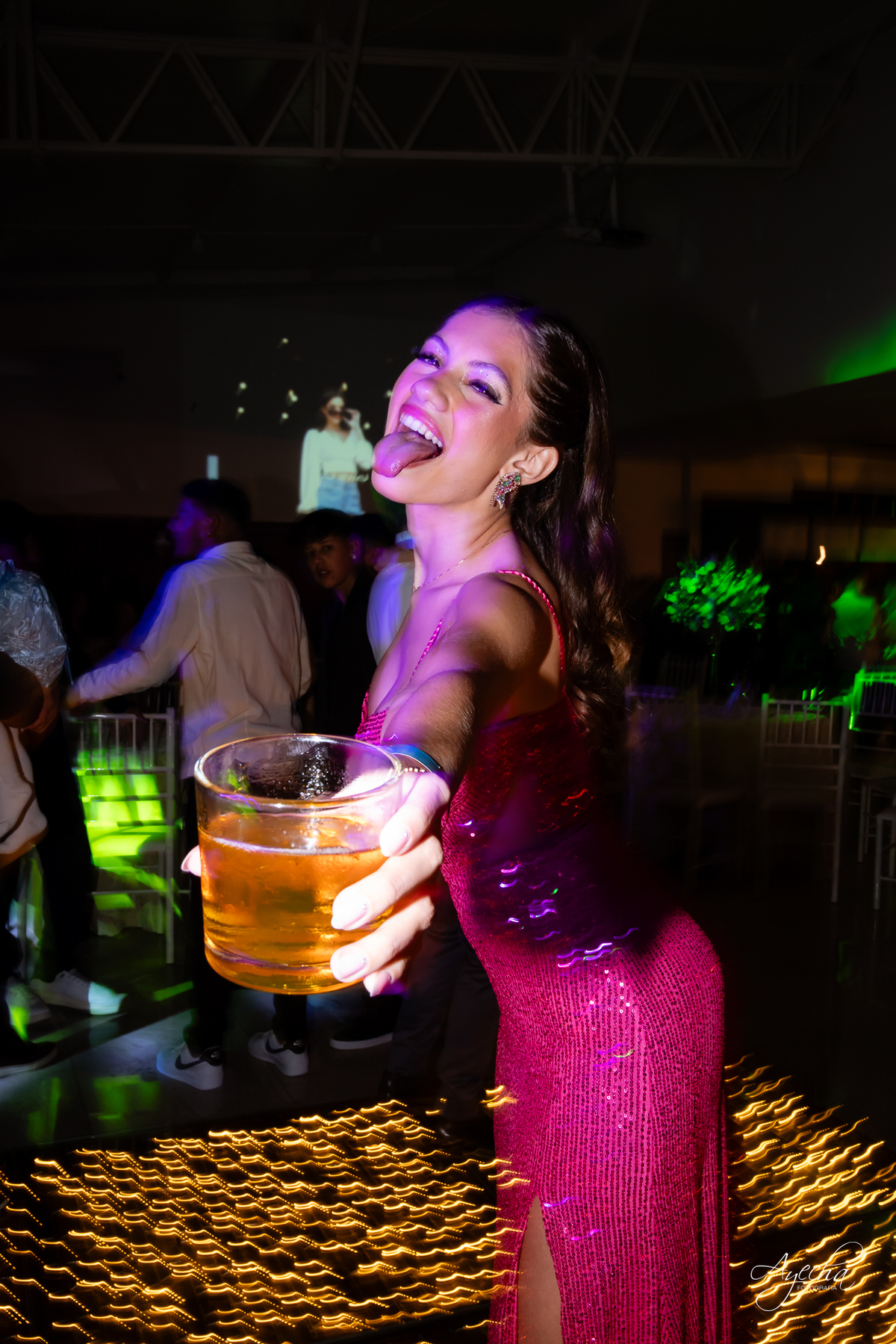 Ateliê Priscila Bonatto; Debutantes Curitiba; Vestido de Debutante Curitiba; 15 anos Curitiba; Castelo do Batel; Spot 105 Eventos; Espaço Dreamland; Buffet Original - Espaço Rotary Club; Ensaio debutante Curitiba; Angela Gramazzio; Studio One; Teens