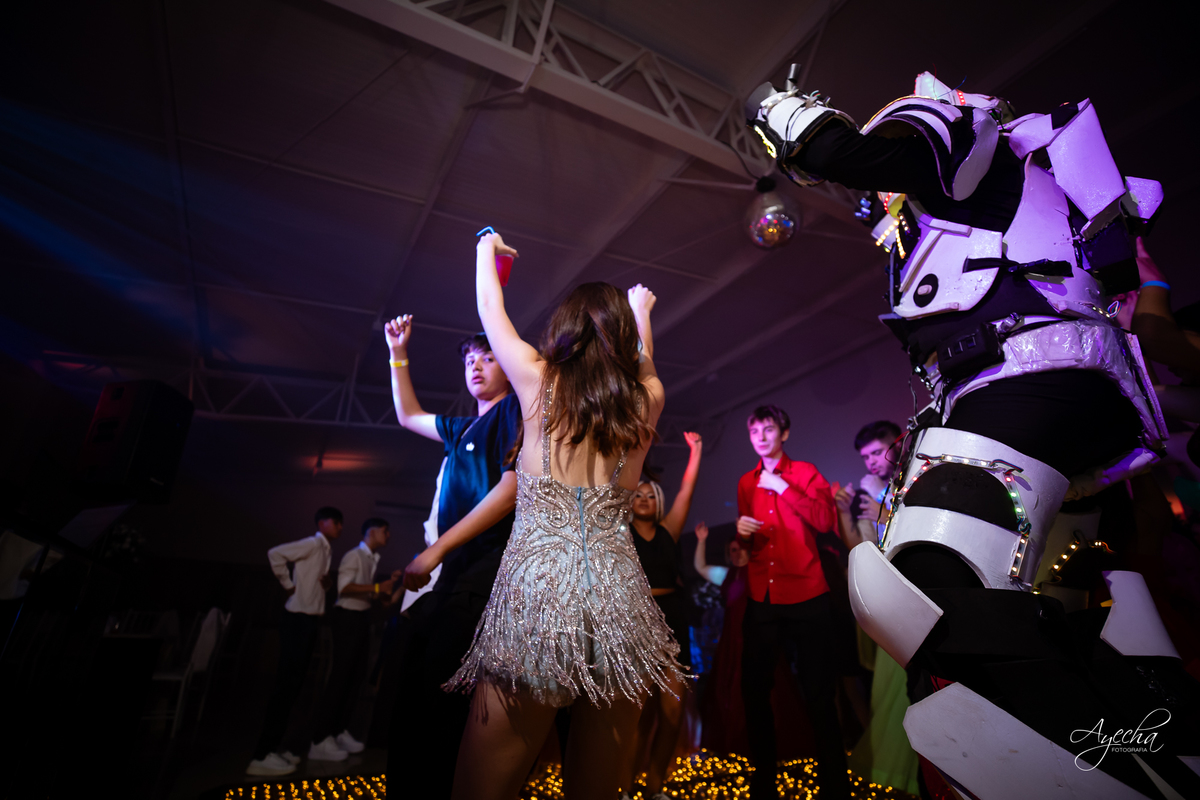 Ateliê Priscila Bonatto; Debutantes Curitiba; Vestido de Debutante Curitiba; 15 anos Curitiba; Castelo do Batel; Spot 105 Eventos; Espaço Dreamland; Buffet Original - Espaço Rotary Club; Ensaio debutante Curitiba; Angela Gramazzio; Studio One; Teens