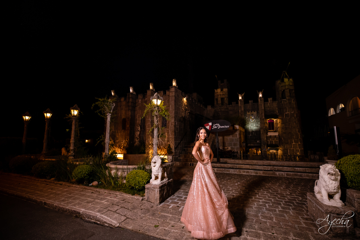 Eventos Castelo São Francisco; Eventos Santa Felicidade, Fotografia de 15 anos Curitiba; Festa de 15 anos Curitiba; Debutantes; Fotógrafo de 15 anos; 