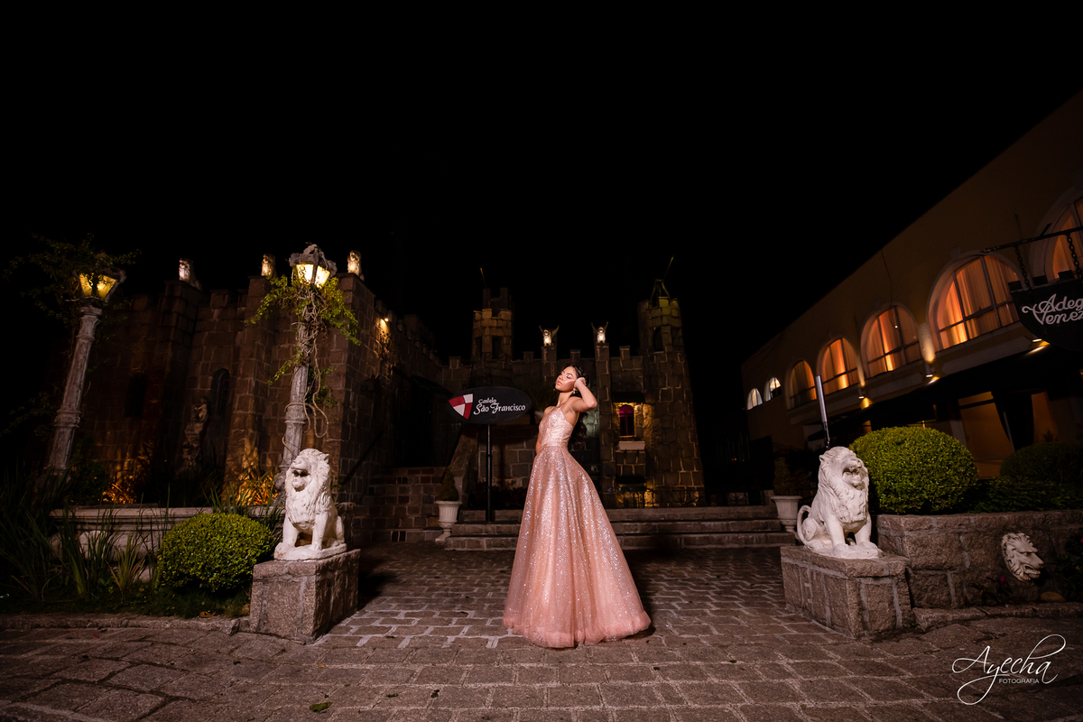 Eventos Castelo São Francisco; Eventos Santa Felicidade, Fotografia de 15 anos Curitiba; Festa de 15 anos Curitiba; Debutantes; Fotógrafo de 15 anos; 