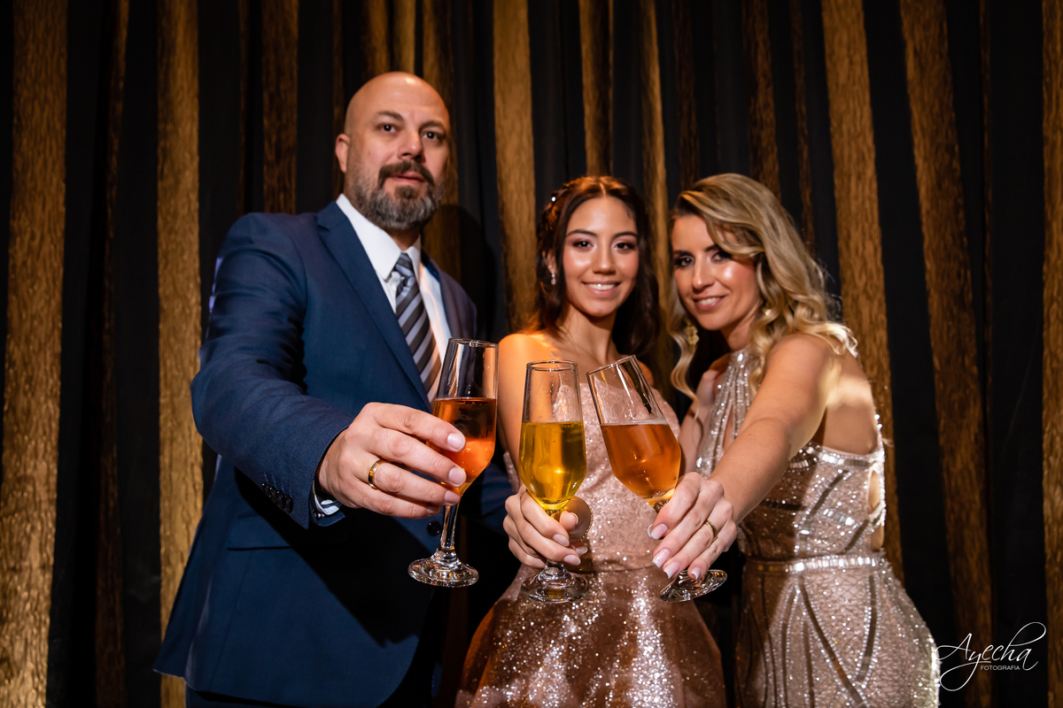 Eventos Castelo São Francisco; Eventos Santa Felicidade, Fotografia de 15 anos Curitiba; Festa de 15 anos Curitiba; Debutantes; Fotógrafo de 15 anos; 