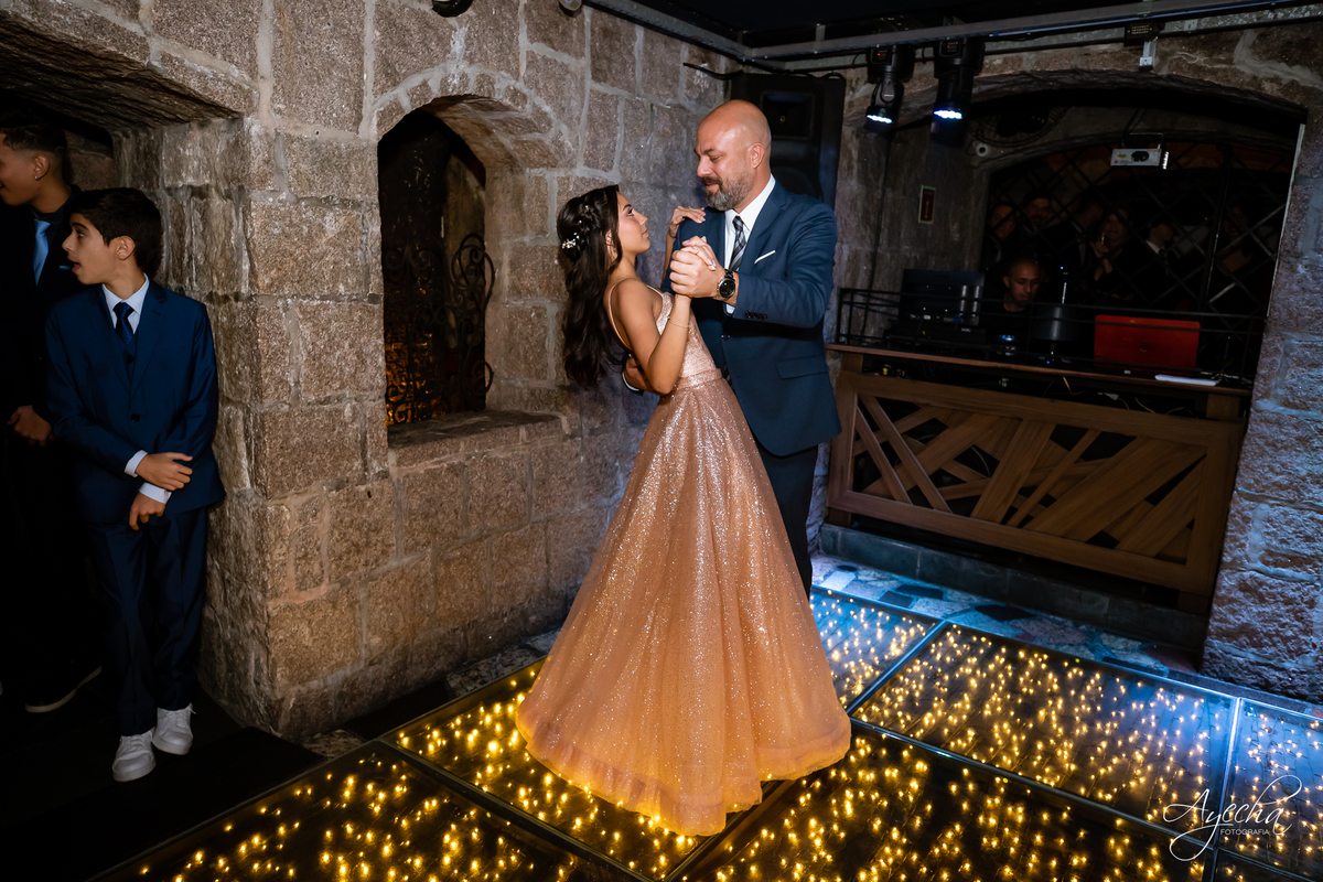 Eventos Castelo São Francisco; Eventos Santa Felicidade, Fotografia de 15 anos Curitiba; Festa de 15 anos Curitiba; Debutantes; Fotógrafo de 15 anos; 