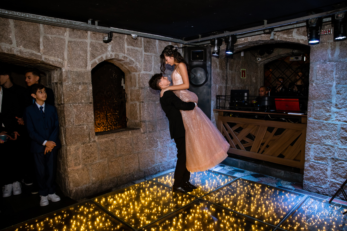 Eventos Castelo São Francisco; Eventos Santa Felicidade, Fotografia de 15 anos Curitiba; Festa de 15 anos Curitiba; Debutantes; Fotógrafo de 15 anos; 