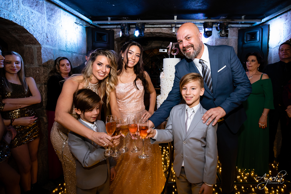 Eventos Castelo São Francisco; Eventos Santa Felicidade, Fotografia de 15 anos Curitiba; Festa de 15 anos Curitiba; Debutantes; Fotógrafo de 15 anos; 