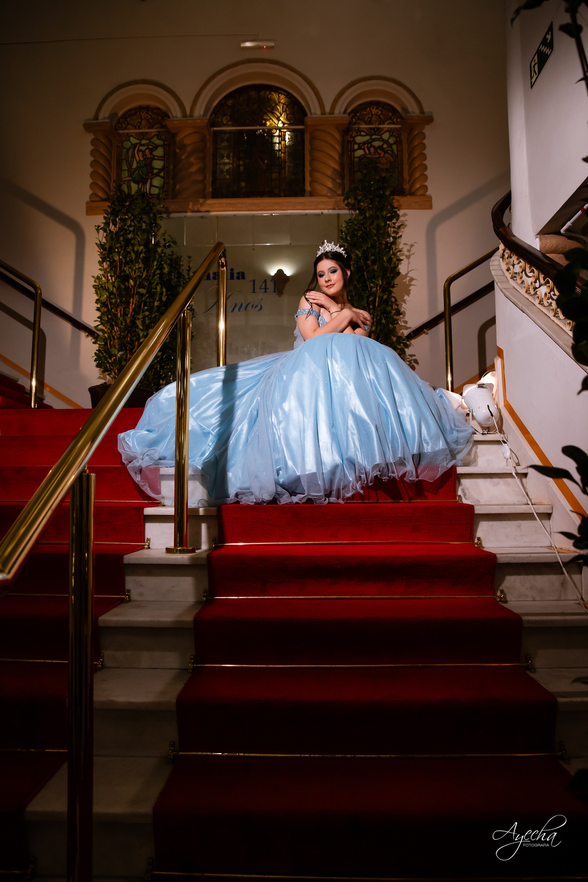 15 anos Curitiba; Debutantes Curitiba; Fotógrafo de 15 anos Curitiba; Sociedade Thalia Eventos; Vandreia Soares Produtora; Festa de 15 anos Thalia; Fabi Guedes 15 anos; Vestido de Debutante Curitiba; Salão Eventos 15 anos Curitiba; Debutar Curitiba