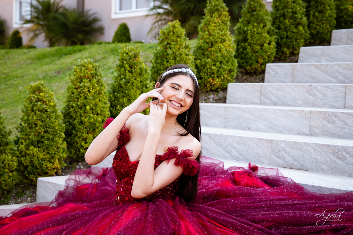 Chácara Ienkot; Ensaio de Debutante Curitiba; Ensaio 15 anos Curitiba; Fotógrafos de 15 anos Curitiba; Chácara para ensaios Curitiba; Lugares para fazer ensaios em Curitiba; Vestido de debutante; Debutante 15 anos Curitiba; 15 anos Piraquara;Chácara Ienko