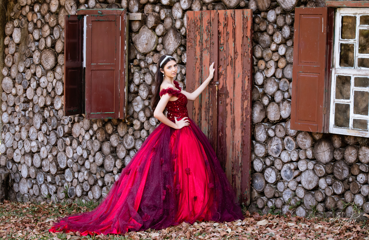 Chácara Ienkot; Ensaio de Debutante Curitiba; Ensaio 15 anos Curitiba; Fotógrafos de 15 anos Curitiba; Chácara para ensaios Curitiba; Lugares para fazer ensaios em Curitiba; Vestido de debutante; Debutante 15 anos Curitiba; 15 anos Piraquara;