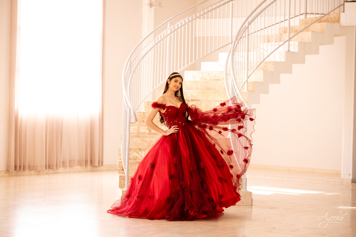 Chácara Ienkot; Ensaio de Debutante Curitiba; Ensaio 15 anos Curitiba; Fotógrafos de 15 anos Curitiba; Chácara para ensaios Curitiba; Lugares para fazer ensaios em Curitiba; Vestido de debutante; Debutante 15 anos Curitiba; 15 anos Piraquara;