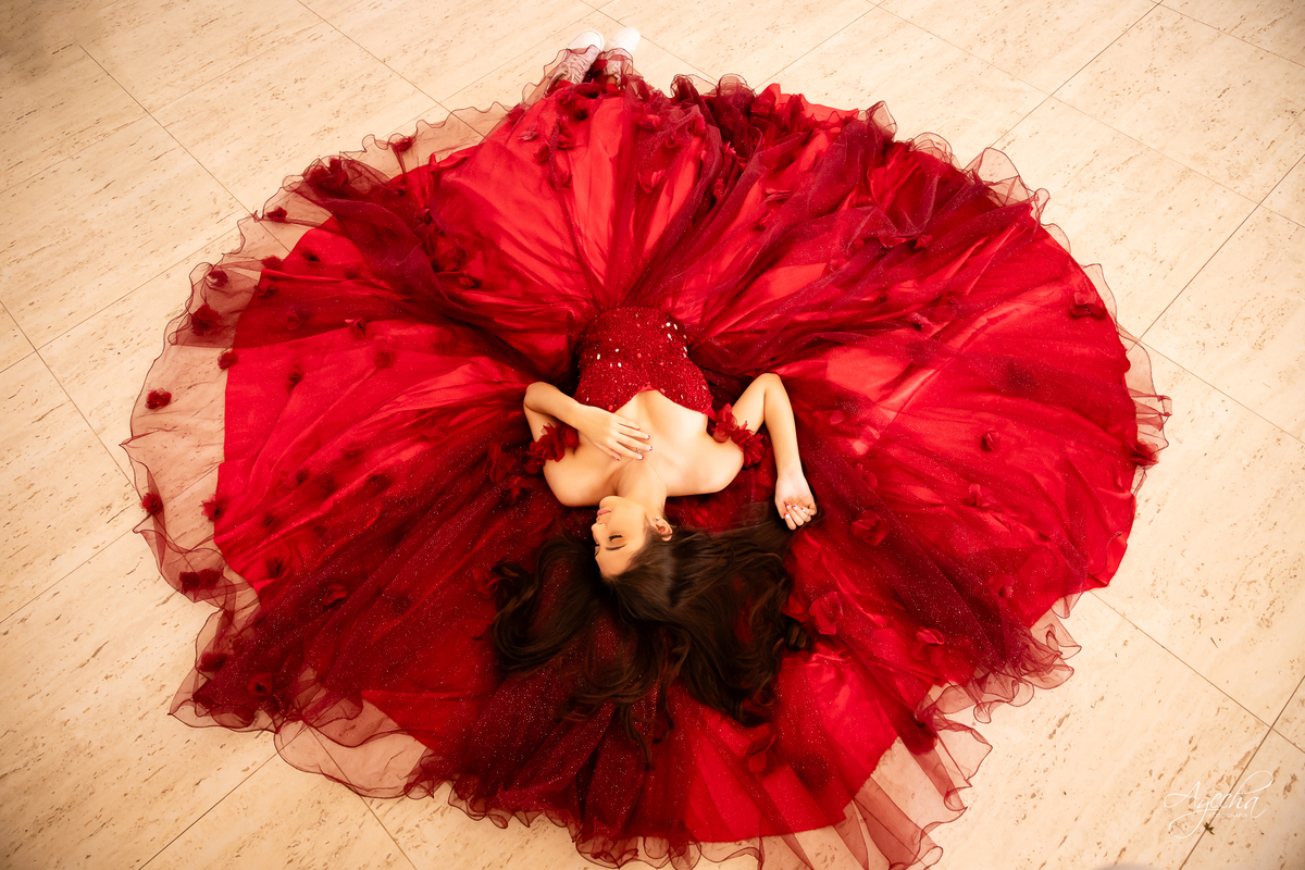 Chácara Ienkot; Ensaio de Debutante Curitiba; Ensaio 15 anos Curitiba; Fotógrafos de 15 anos Curitiba; Chácara para ensaios Curitiba; Lugares para fazer ensaios em Curitiba; Vestido de debutante; Debutante 15 anos Curitiba; 15 anos Piraquara;