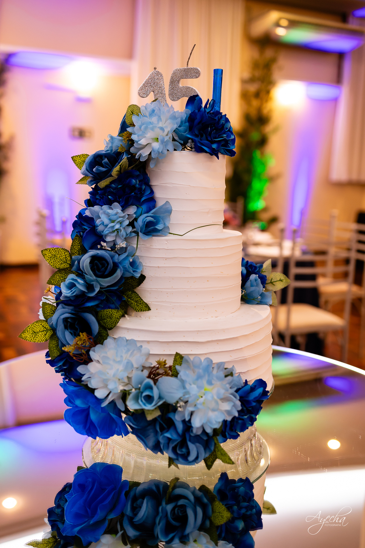 15 anos Curitiba; Festa de 15 anos; Festa de Debutante; Eventos Sociedade Thalia; Thalia Centro; Basquete Thalia; Vestido de Debutante; Decoração 15 anos; Espaço para 15 anos Curitiba; Fotógrafo Curitiba; Fotógrafo 15 anos Curitiba; Melhor Fotógrafa;