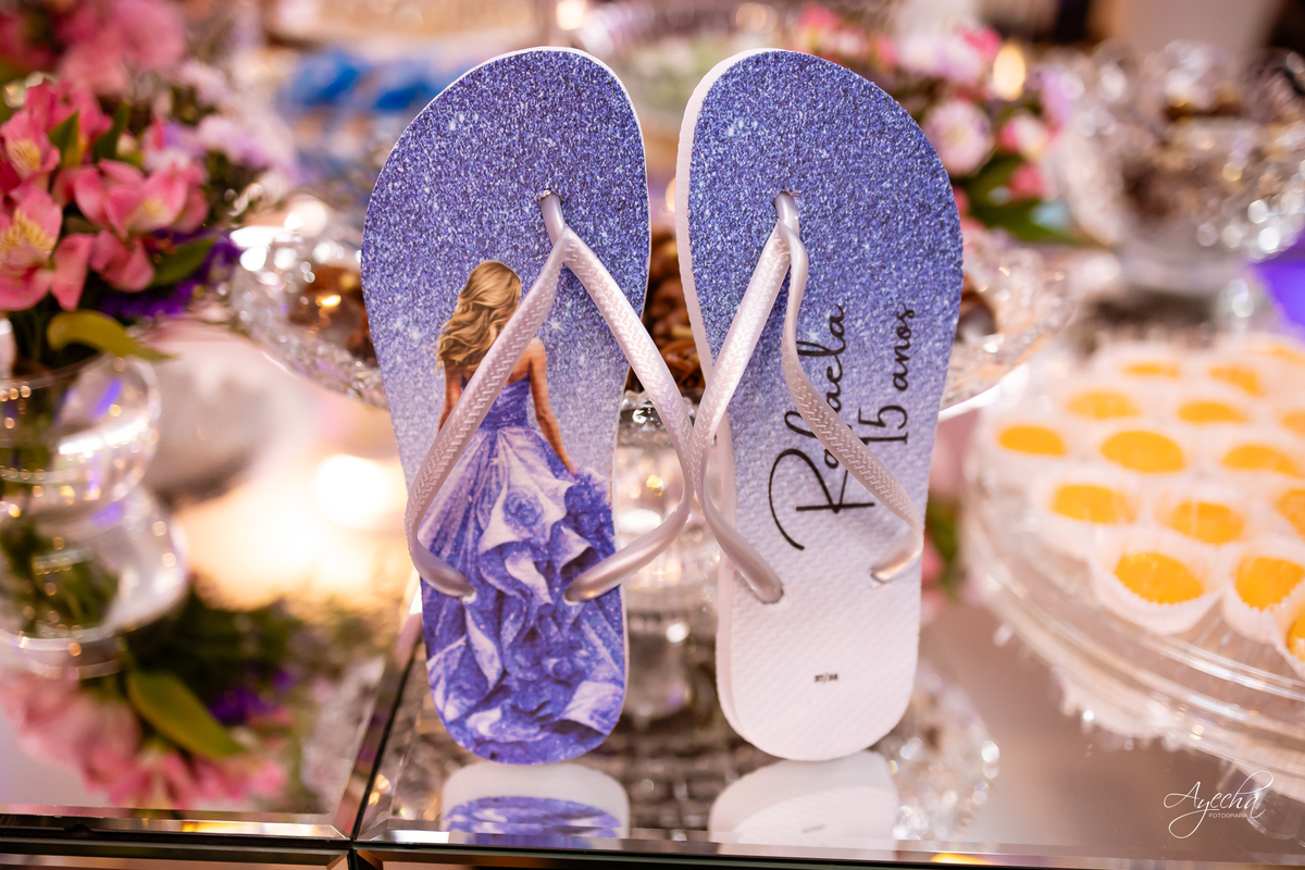 15 anos Curitiba; Festa de 15 anos; Festa de Debutante; Eventos Sociedade Thalia; Thalia Centro; Basquete Thalia; Vestido de Debutante; Decoração 15 anos; Espaço para 15 anos Curitiba; Fotógrafo Curitiba; Fotógrafo 15 anos Curitiba; Melhor Fotógrafa;