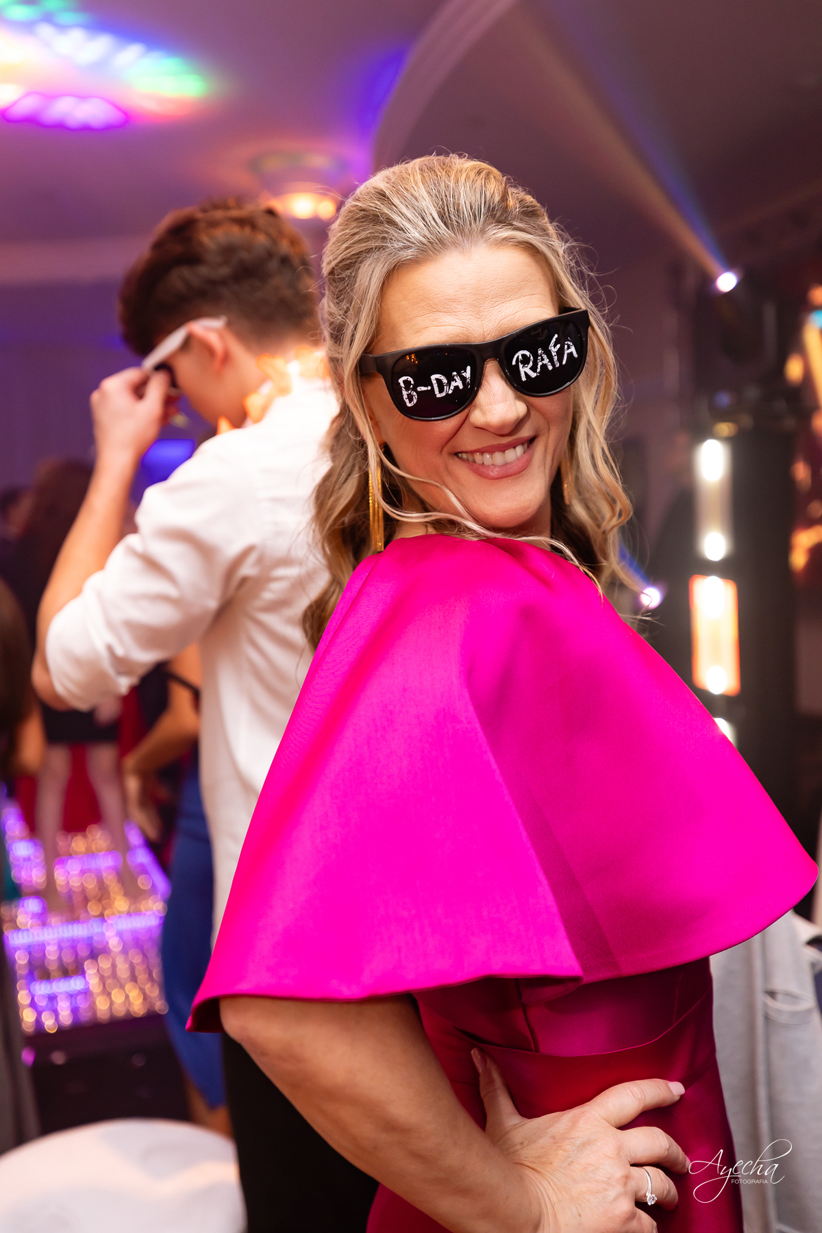 15 anos Curitiba; Festa de 15 anos; Festa de Debutante; Eventos Sociedade Thalia; Thalia Centro; Basquete Thalia; Vestido de Debutante; Decoração 15 anos; Espaço para 15 anos Curitiba; Fotógrafo Curitiba; Fotógrafo 15 anos Curitiba; Melhor Fotógrafa;