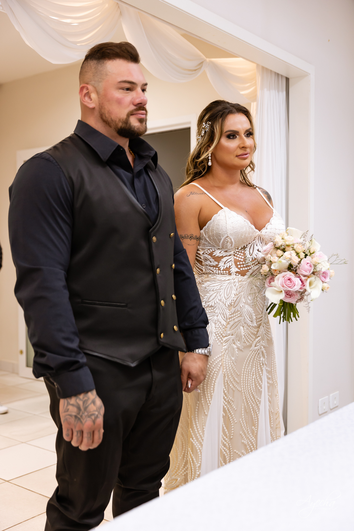 Casamento Civil Curitiba; Fotografo casamento civil; fotografia casamento civil; cartório de santa felicidade; casamento cartório de santa felicidade; casamento civil; mini wedding; cerimônia casamento civil; look civil; melhores fotografos de curitiba;