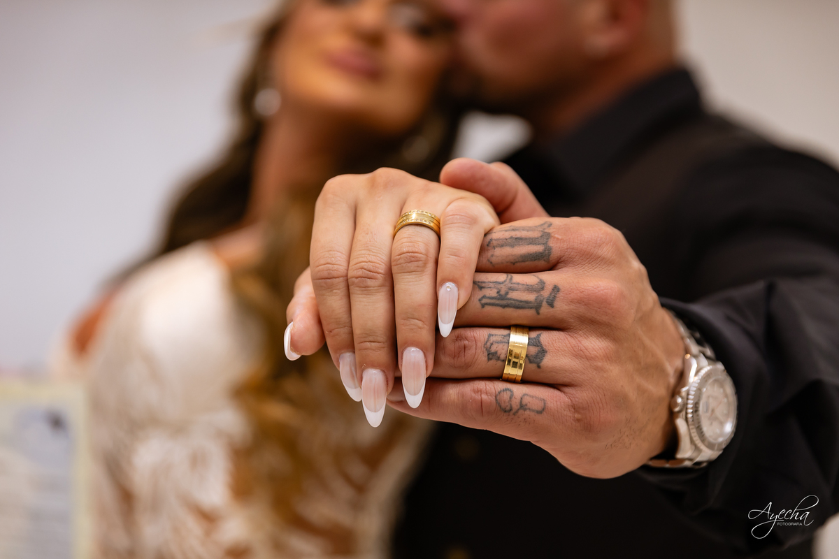 Casamento Civil Curitiba; Fotografo casamento civil; fotografia casamento civil; cartório de santa felicidade; casamento cartório de santa felicidade; casamento civil; mini wedding; cerimônia casamento civil; look civil; melhores fotografos de curitiba;