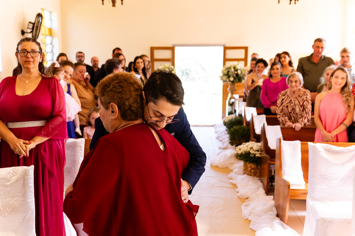 Fotografos Rio Negro; Casamentos Rio Negro; Rancho Richter; Fotografia de Casamento Rio Negro; Casamentos Mafra; 15 anos Rio Negro; Casamento Rústico; Casamento Capela Rio Negro; London Noivas; Lux Decorações Rio Negro; Studio Edina Farago;
