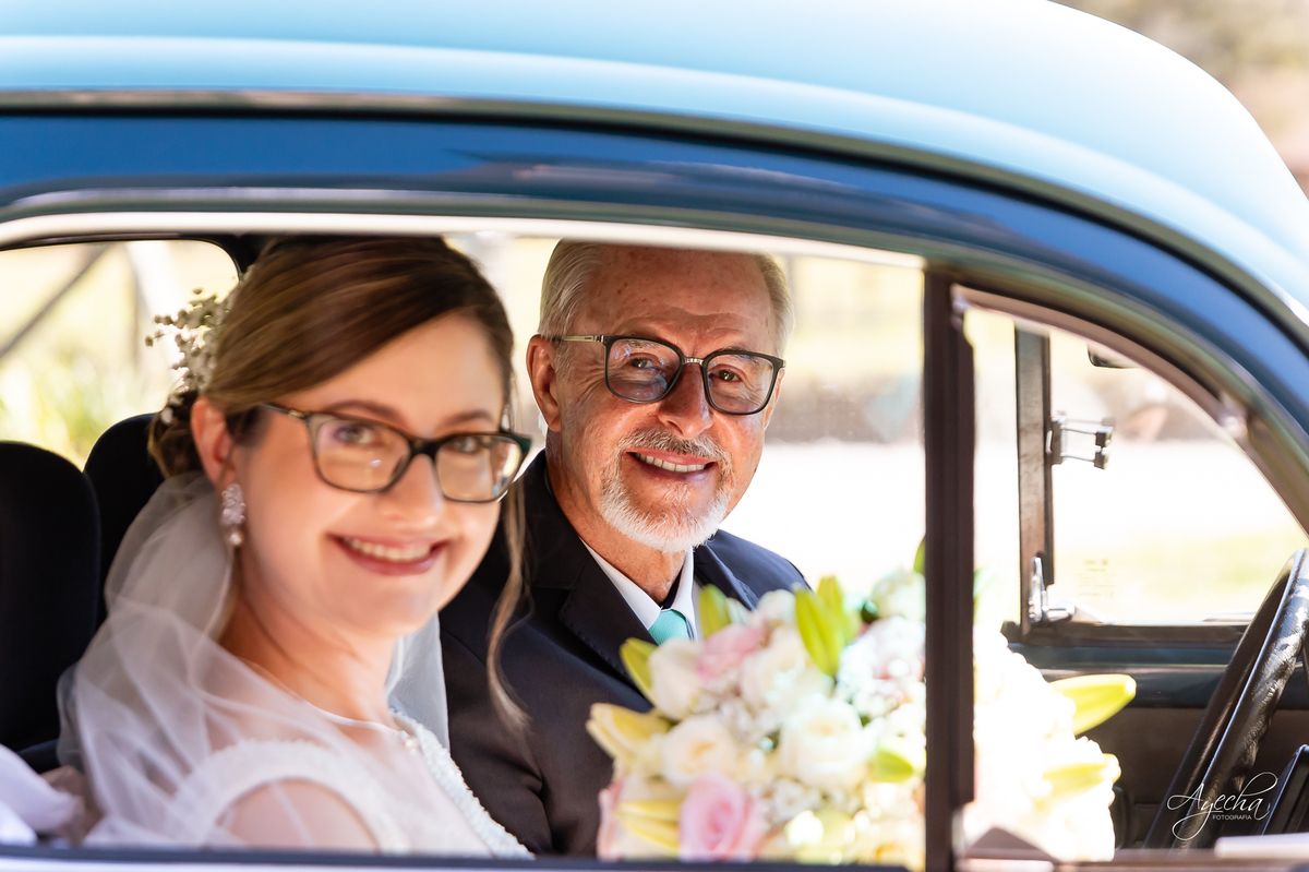 Fotografos Rio Negro; Casamentos Rio Negro; Rancho Richter; Fotografia de Casamento Rio Negro; Casamentos Mafra; 15 anos Rio Negro; Casamento Rústico; Casamento Capela Rio Negro; London Noivas; Lux Decorações Rio Negro; Studio Edina Farago;
