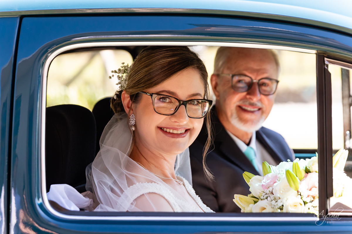 Fotografos Rio Negro; Casamentos Rio Negro; Rancho Richter; Fotografia de Casamento Rio Negro; Casamentos Mafra; 15 anos Rio Negro; Casamento Rústico; Casamento Capela Rio Negro; London Noivas; Lux Decorações Rio Negro; Studio Edina Farago;
